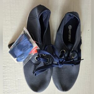 Hot Steps Slip On Blue Sneakers Size 10 (F12-7205-81)